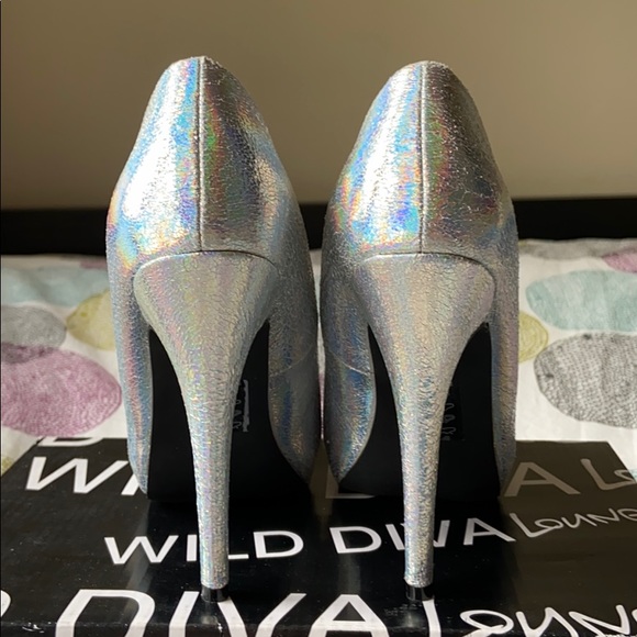 Silver platform heels - Picture 4 of 4